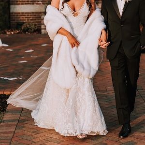 White Faux Fur Bridal Stole Wrap Shawl Shrug